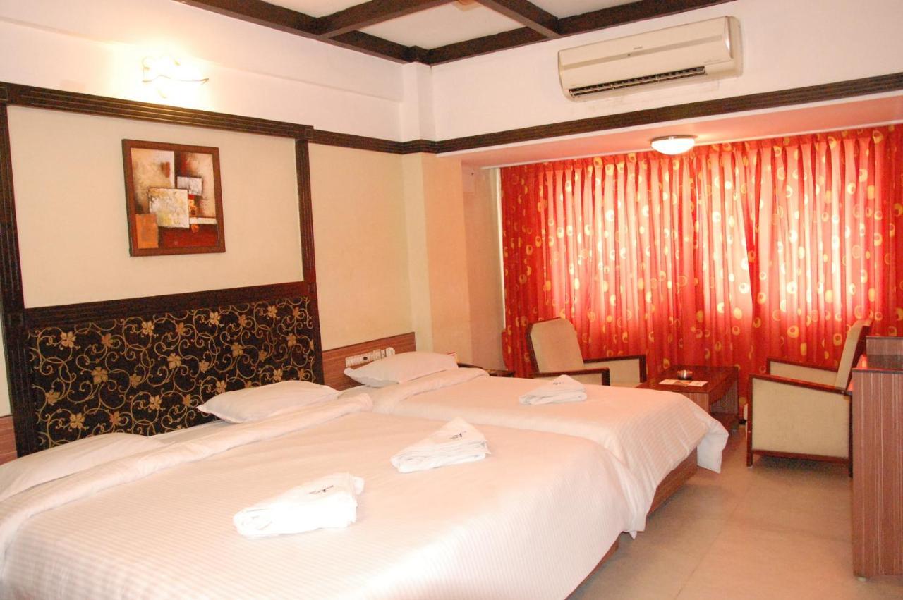 Hotel Blue Star Coimbatore Extérieur photo