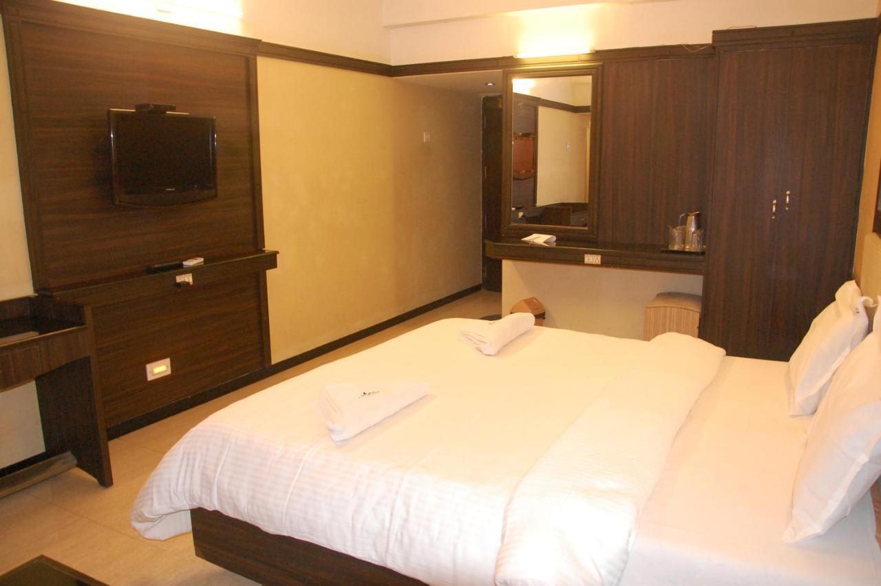 Hotel Blue Star Coimbatore Extérieur photo