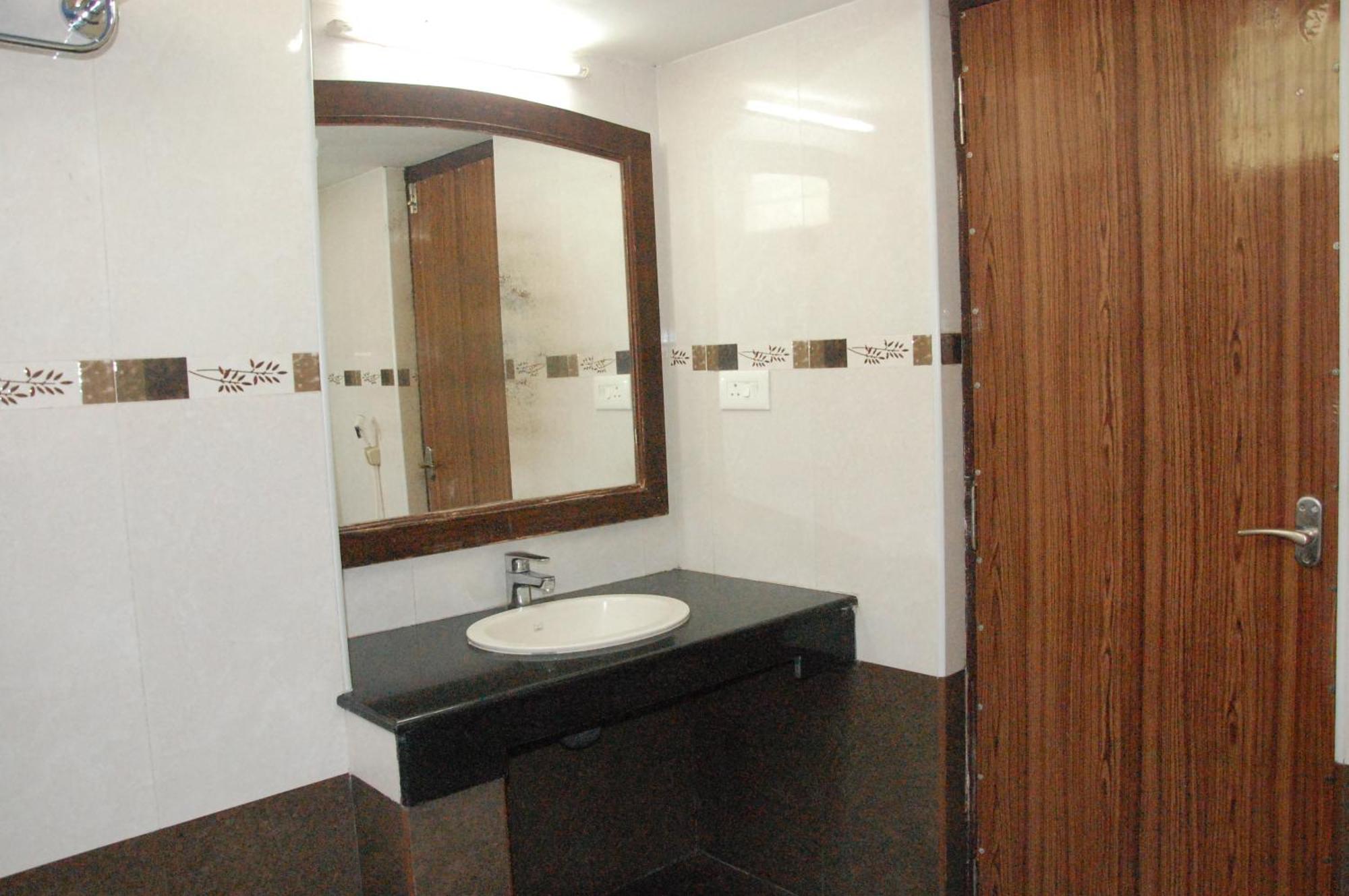 Hotel Blue Star Coimbatore Extérieur photo
